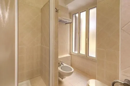 Alojamento de Acomodação e Pequeno-almoço Nakissa 4*